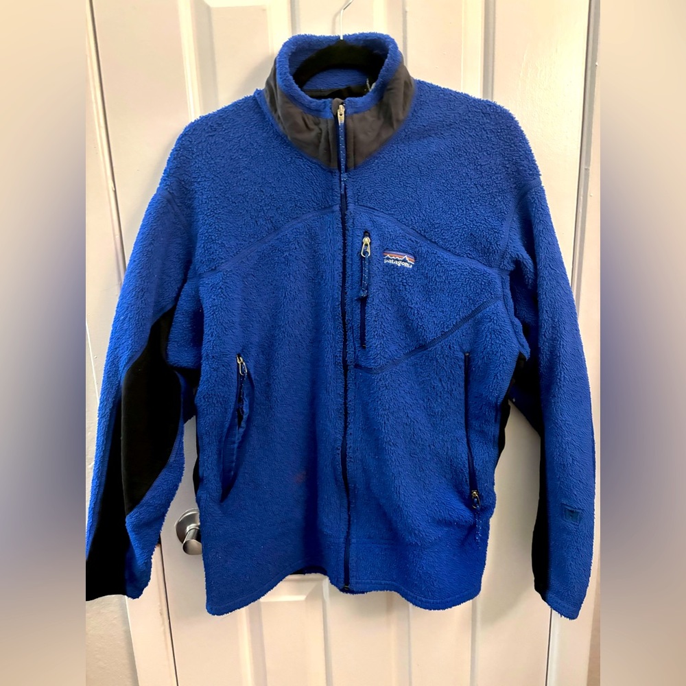 Patagonia Black & Blue Zip-Up Sweater | Size Large